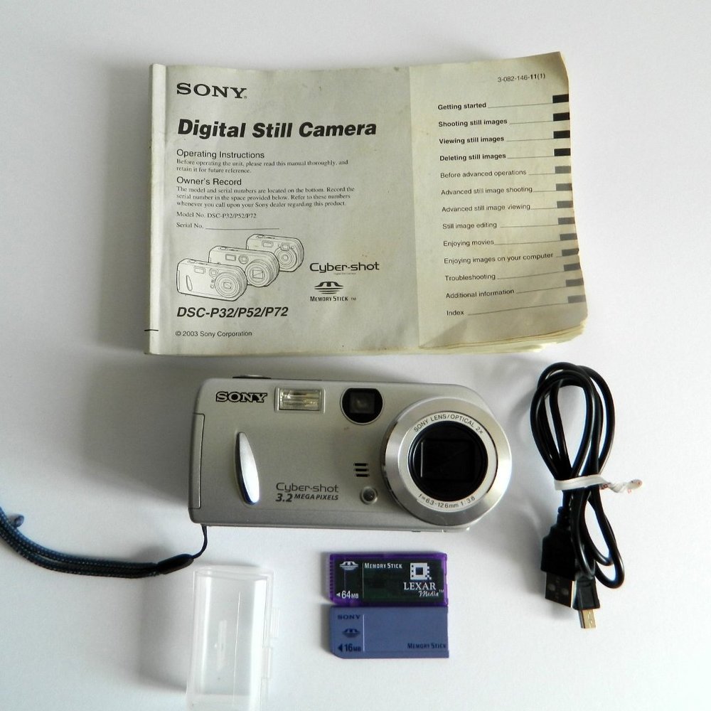 Sony Cyber-Shot 3.2 Mega Pixels DCS-P52